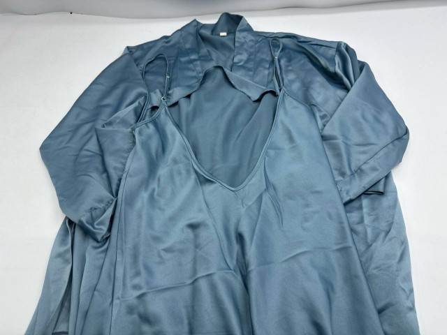 Set of 2 Women's purple one-piece dress and jacket Set of 2 Women's purple one-piece dress and jacket