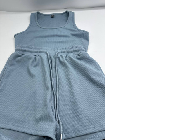 Blue tank top and shorts workout outfit Blue tank top and shorts workout outfit