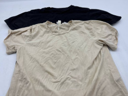 Set of 2 Women's short-sleeved round neck shirt Set of 2 Women's short-sleeved round neck shirt