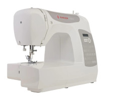 USED Singer Computerized Sewing Machine Model C5205, portable computer sewing machine with free genuine Singer 9-inch scissors.