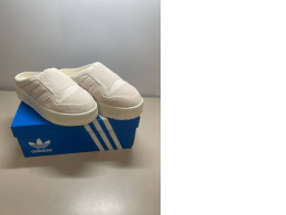 women's open sneakers