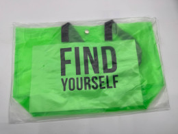 Free boxing bag Free boxing bag