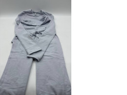 Set of 2 Long-sleeved round-neck T-shirt and light blue trousers