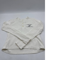 White long-sleeved round-neck shirt with buttons White long-sleeved round-neck shirt with buttons