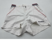 Women's white button-down shorts Women's white button-down shorts