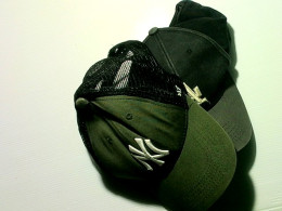 hat 2 pcs. hat 2 pcs.