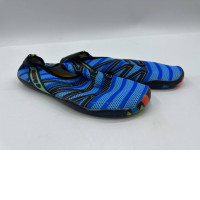 Shoes for playing in waterfalls