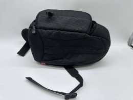 black shoulder bag