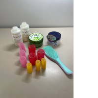large hair curling set, shampoo, hair conditioner, set of two hair masks, set of nine curlers, comb large hair curling set, shampoo, hair conditioner, set of two hair masks, set of nine curlers, comb