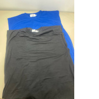 Set of two workout shirts