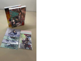 Xue Shan - Favorite Fish two-volume collection including a set of five photo cards of characters from the books