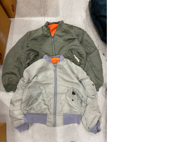 Set of 2 SECONDHAND bomber jacket with zipper set #3 Set of 2 SECONDHAND bomber jacket with zipper set #3