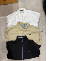 Set of 3 SECONDHAND light sweaters with collar Set of 3 SECONDHAND light sweaters with collar