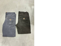 Set of 2 SECONDHAND charhatt jeans Set of 2 SECONDHAND charhatt jeans