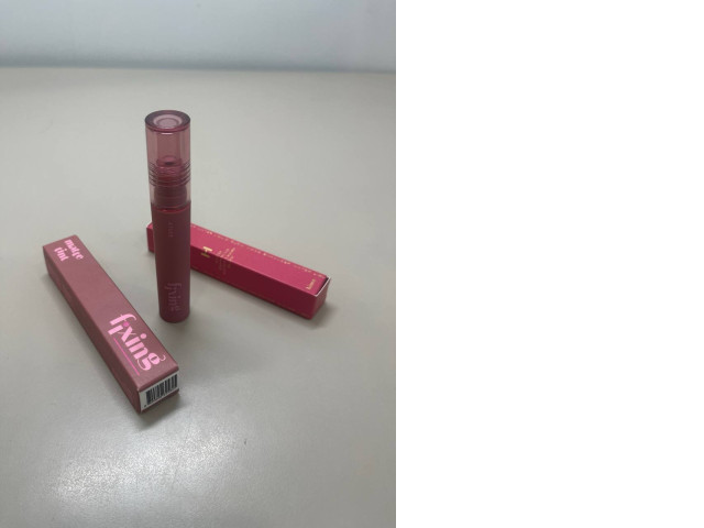 Set of two fixing shades for lips Set of two fixing shades for lips