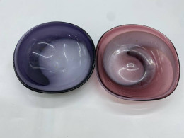 Set of 2 Amethyst White Swirl Art Glass Bowls Set of 2 Amethyst White Swirl Art Glass Bowls