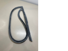 car windshield sealing rubber