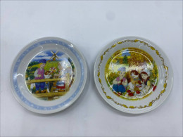 Set of 2 Glass plate with the Flanders dog pattern, autumn collection from Nippon Animation