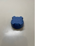 washer fluid tank lid