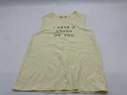 Round neck sleeveless t-shirt