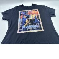 Black short-sleeved round neck T-shirt