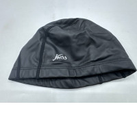 Black swimming cap