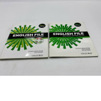 Set of 2 English File Intermediate