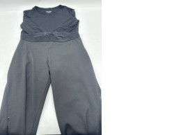 Set of 2 Black long-sleeved round-neck shirt and black pants