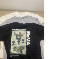 Set of three T-shirts