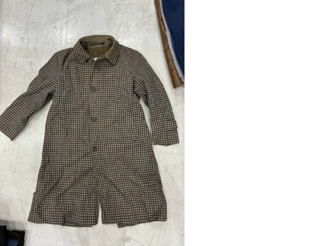 Dark brown SECONDHAND checkered men's long coat Dark brown SECONDHAND checkered men's long coat