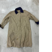 SECONDHAND beige cloak with black collar SECONDHAND beige cloak with black collar