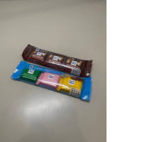 two sets of three pieces of chocolate