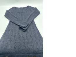 Gray long sleeve round neck knitted dress 