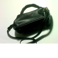 Guess the black bag Guess the black bag