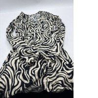 Women's white long dress with black pattern Women's white long dress with black pattern