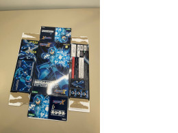 empty figurine box empty figurine box