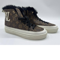 Louis Vuitton Stella Sneaker Boots In Patent Monogram Canvas Gold