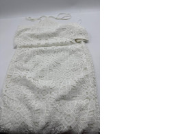 Women's lace strapless top and white lace long skirt Women's lace strapless top and white lace long skirt