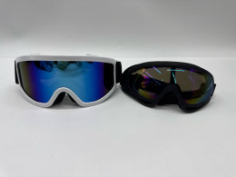 Set of 2 Snow goggles 