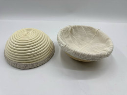 Set of 2 Banneton Round Proofing Basket With Liner Set of 2 Banneton Round Proofing Basket With Liner