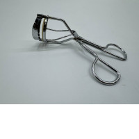 eyelash curler