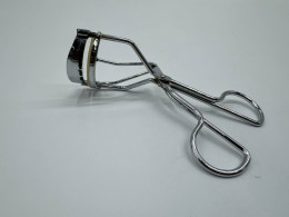 eyelash curler eyelash curler