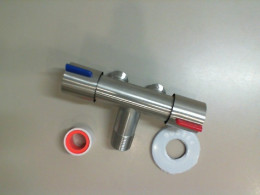 Plumbing water mixer Plumbing water mixer