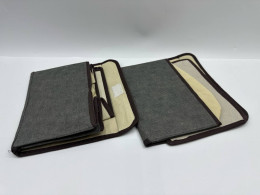 Set of 2 foldable box 