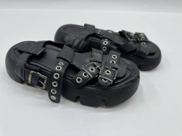 Women's leather sandals