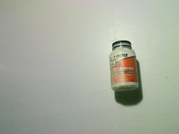 Tri-amino acids support protein metabolism