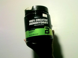 100% Creatine Monohydrate Dietary Supplement 100% Creatine Monohydrate Dietary Supplement