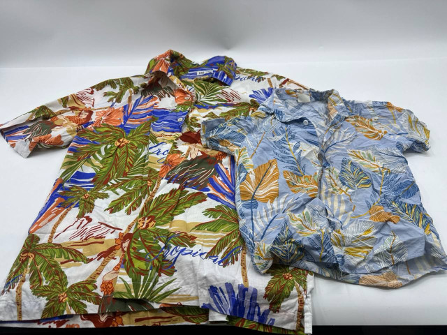 Set of 2 Floral Hawaiian shirt Set of 2 Floral Hawaiian shirt