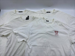 Set of 4 White short-sleeved round neck T-shirt Set of 4 White short-sleeved round neck T-shirt