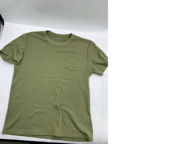 Green short-sleeved round neck T-shirt Green short-sleeved round neck T-shirt